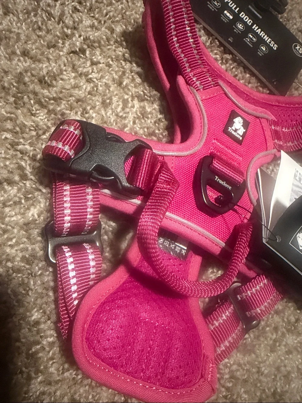 NWT Truelove No Pull Dog Harness in Hot Pink (XS)